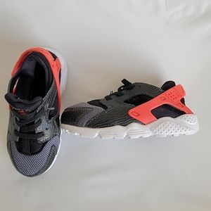Nike Huarache Toddler Size 8